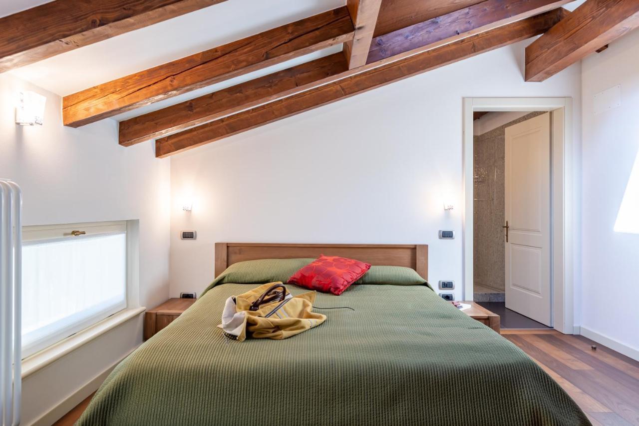 Villa Sizzo Relais B&B Trento Luaran gambar